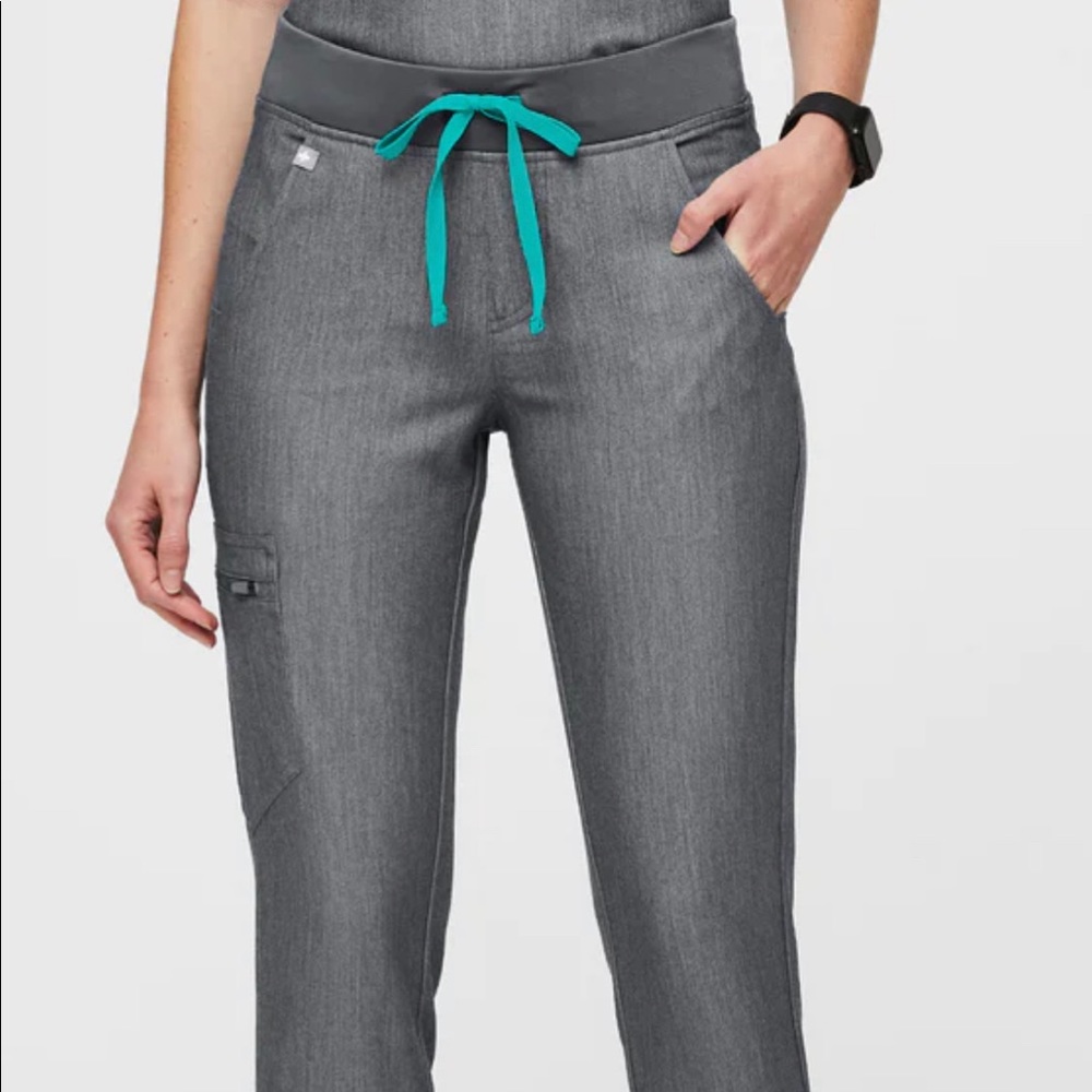 Figs Women’s Graphite Zamora Jogger Scrub Pant